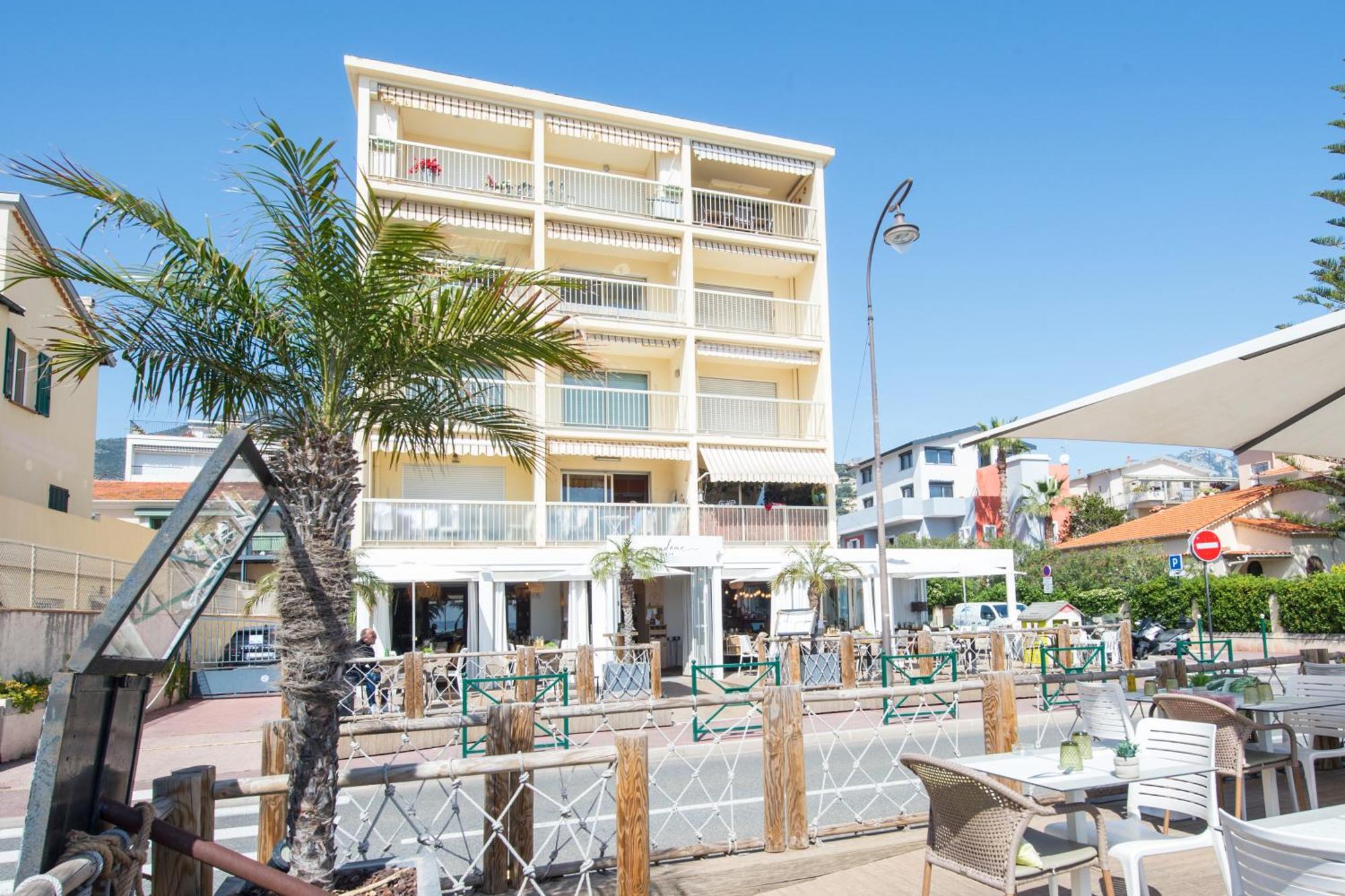 Roquebrune Plage - Terrace Splendid Sea View - BW Екстериор снимка